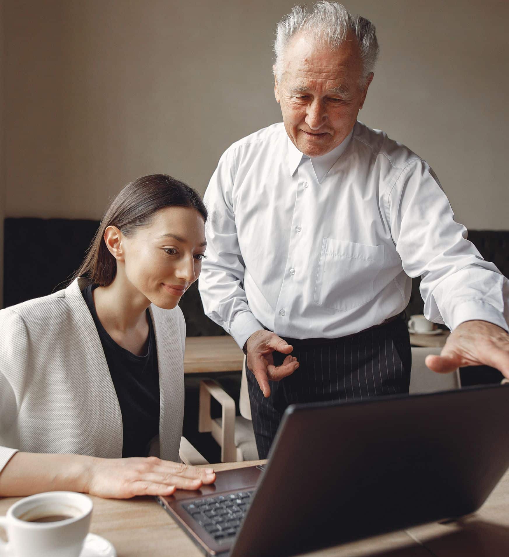 Freistellung Pflege Angehöriger – 10 Tage Sonderurlaub für Angehörige und Anspruch auf Pflegeunterstützungsgeld.